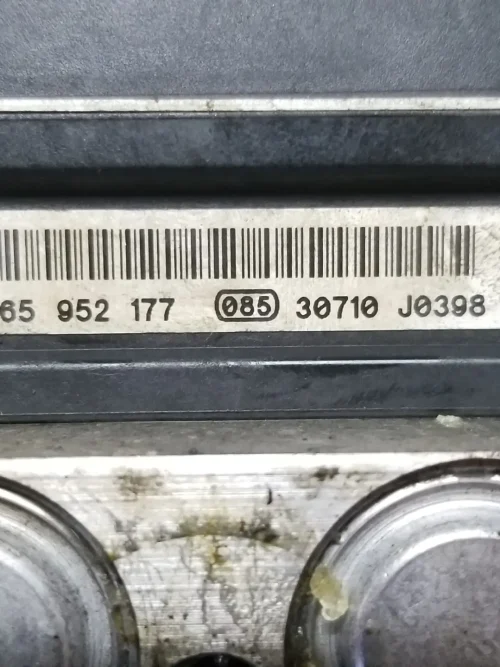 Bosch ABS control unit label 0 265 952 177 on Mercedes module