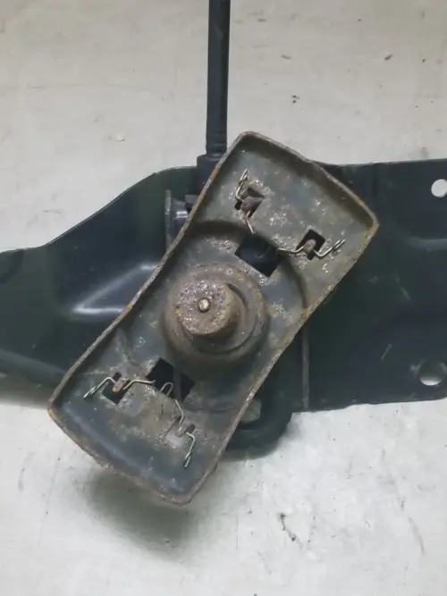 Renault Master 2010-2018 underbody spare wheel carrier bracket mounting plate