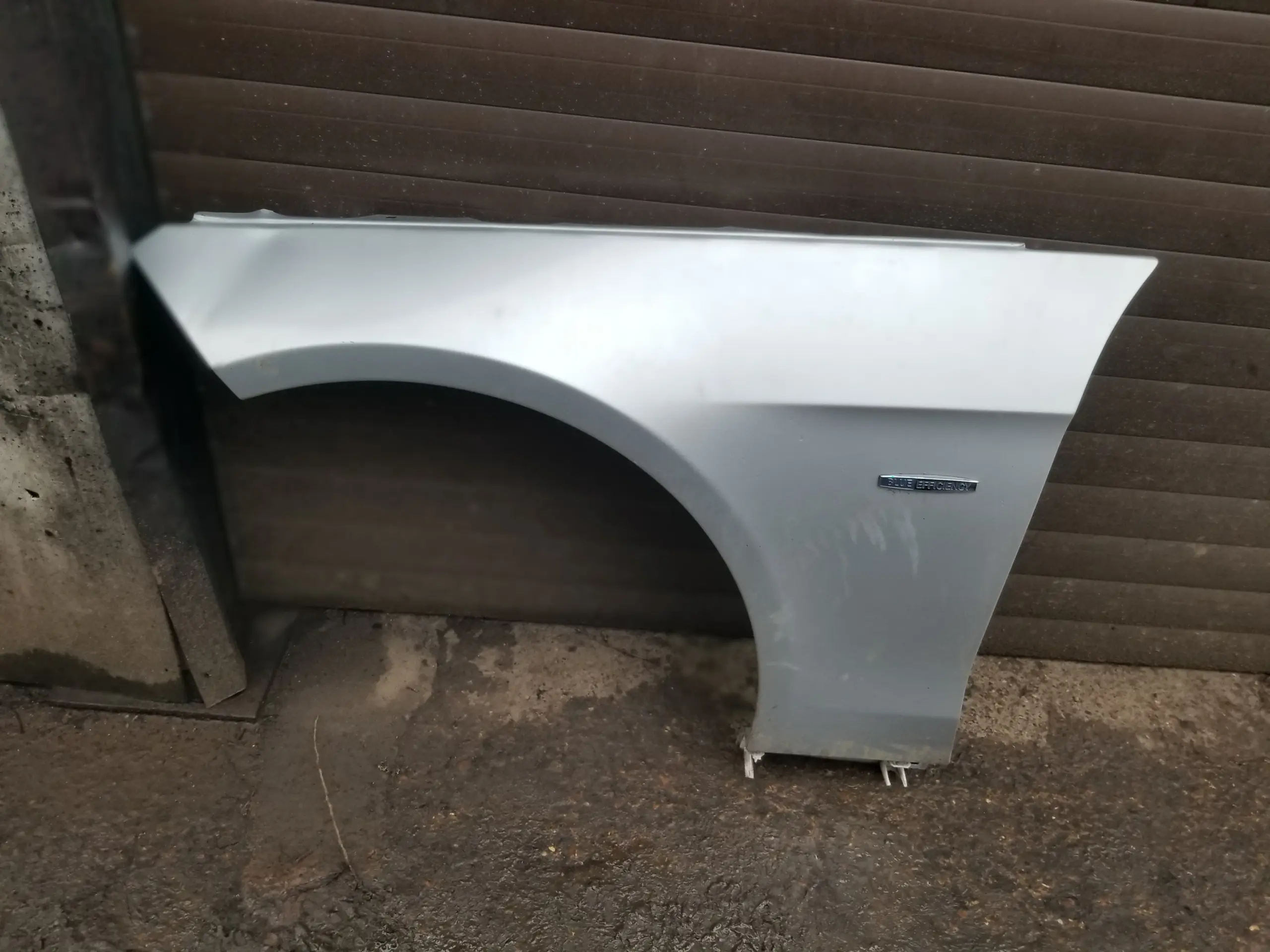 Mercedes E-Class W212 front left wing silver
