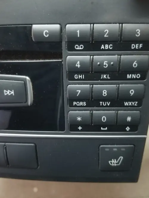 Mercedes E220 factory radio head unit W212