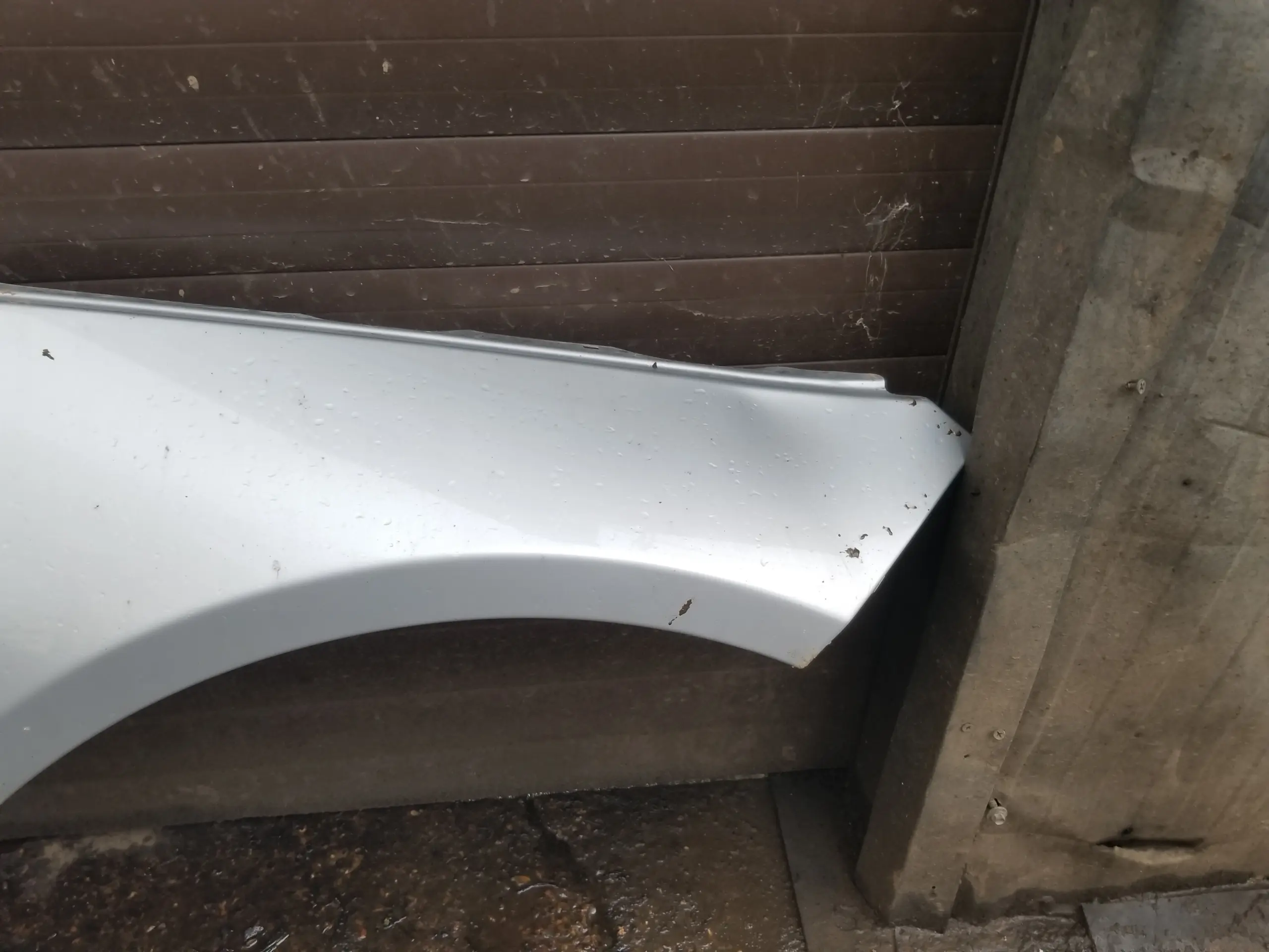 Mercedes W212 driver side wing fender