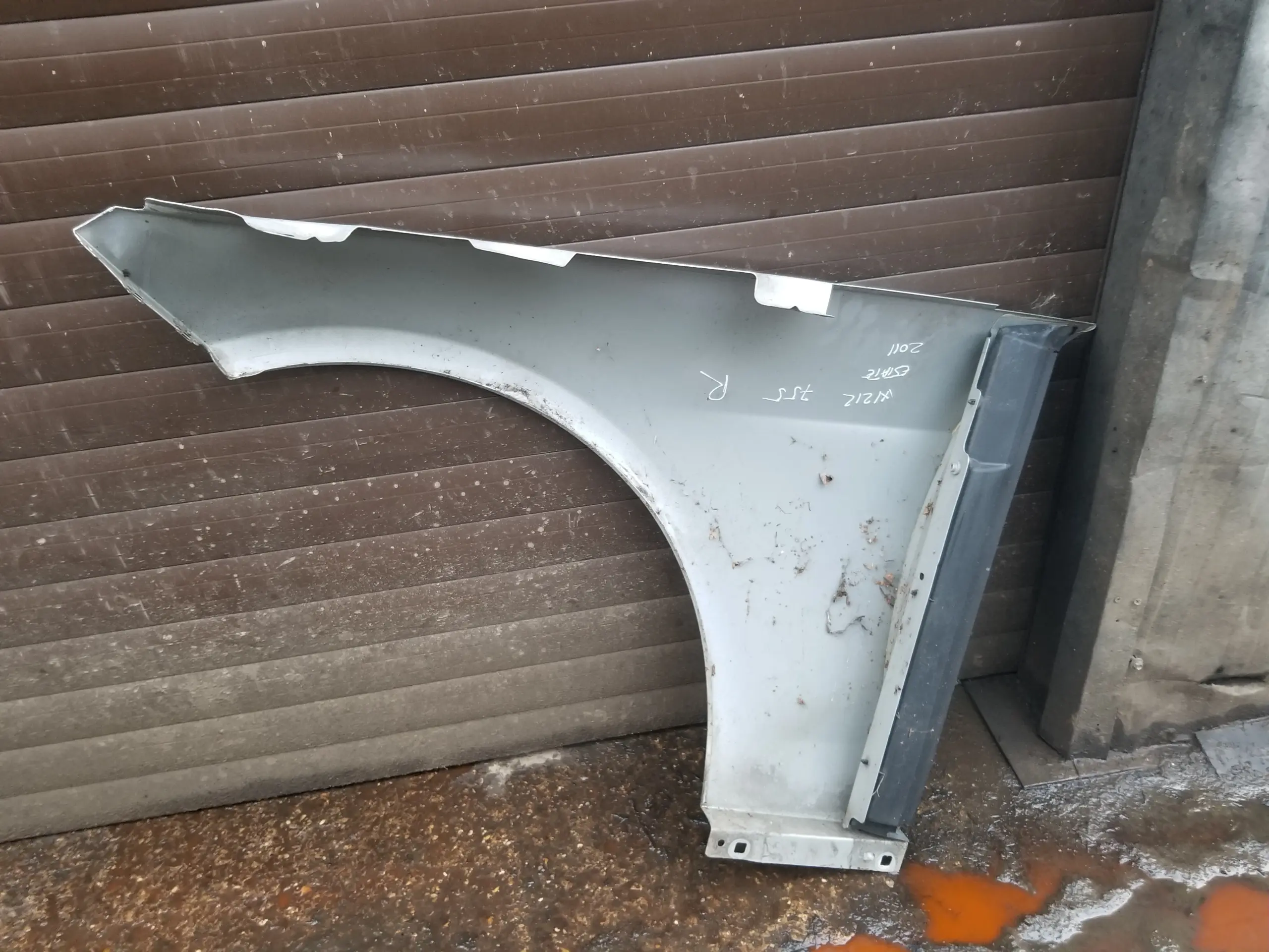 Mercedes E-Class W212 silver wing C775