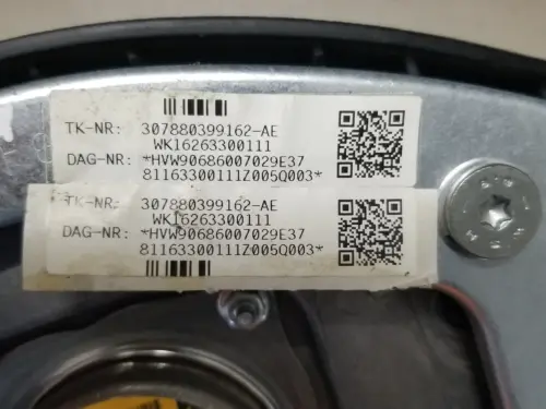 Volkswagen Crafter driver airbag OEM part number 90686007029E37