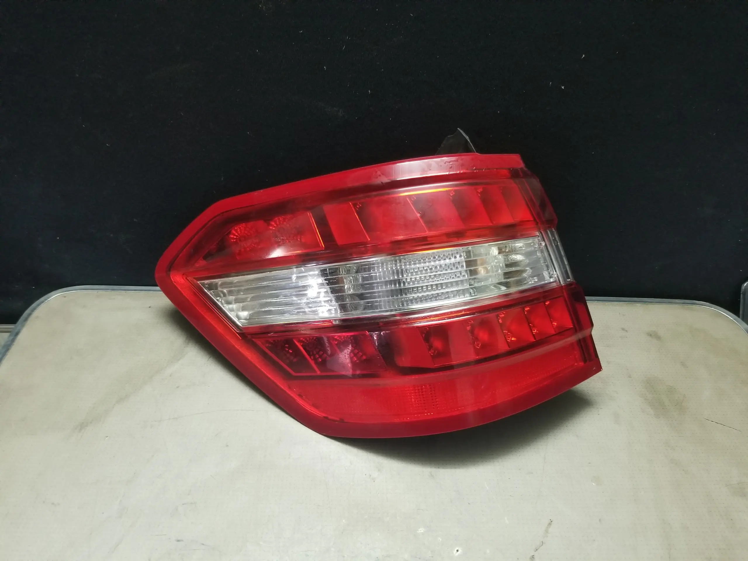2011 Mercedes E-Class W212 Estate rear left tail light outer unit