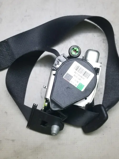 VW Crafter 2011-2017 front left seat belt assembly removed