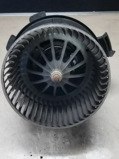 Volkswagen Crafter heater blower motor fan front view 2010-2017