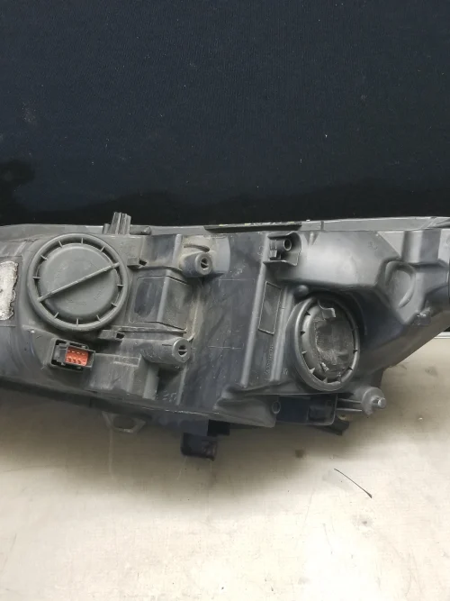 Vauxhall Astra J driver headlamp rear housing connectors