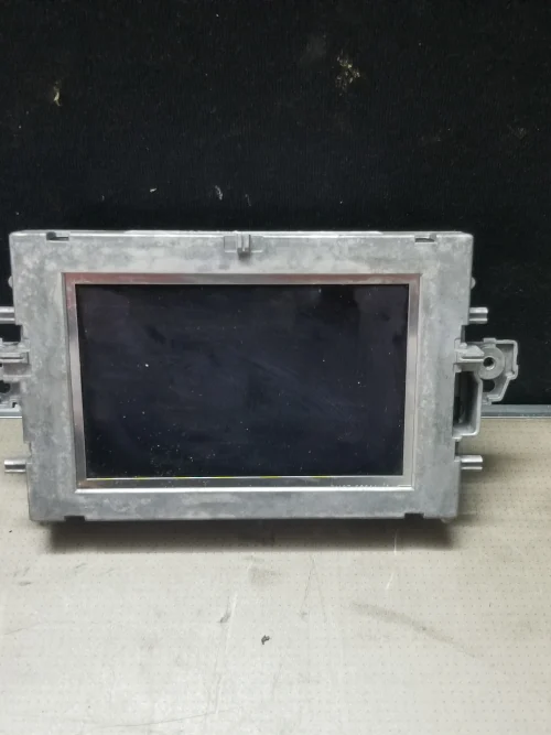 Mercedes W212 dashboard display screen front view