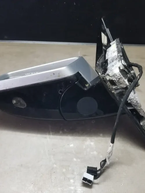 Mercedes E Class passenger side wing mirror silver