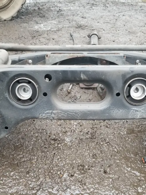 Mercedes W212 Estate rear subframe underside view