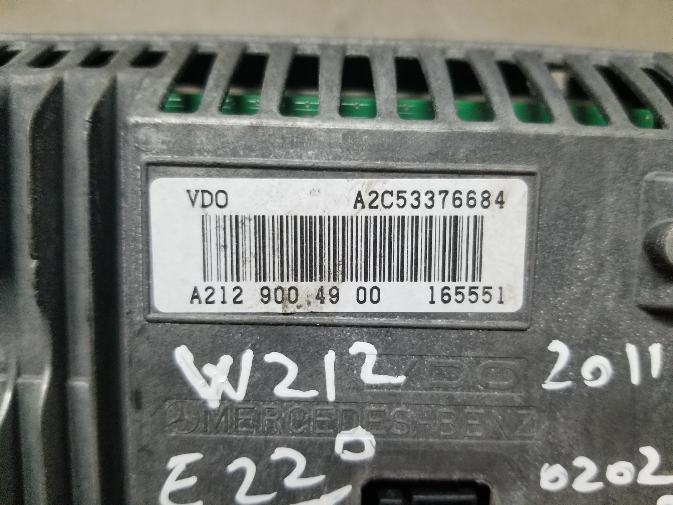 Used Mercedes W212 information display screen unit