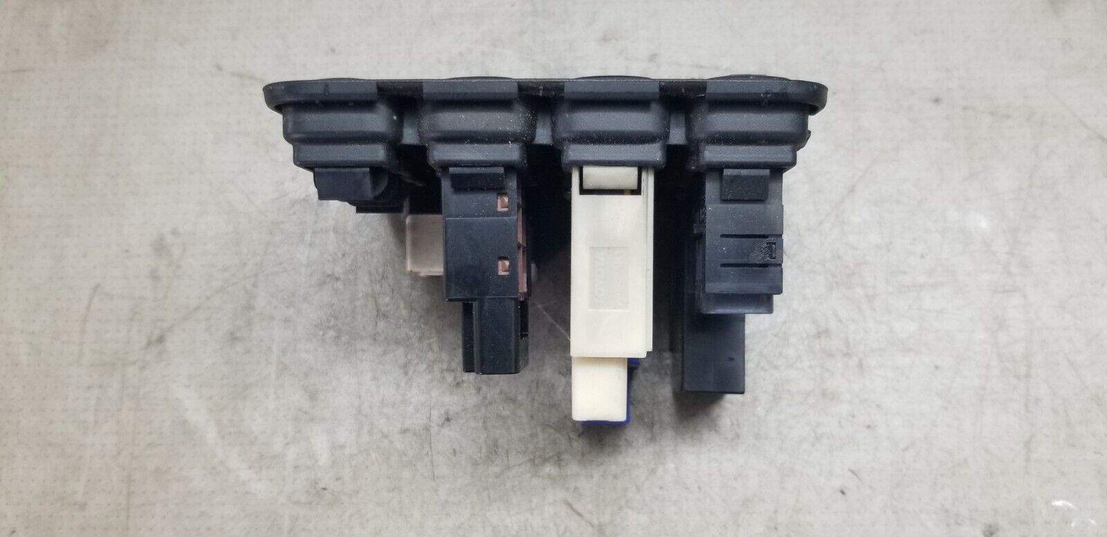 2005 Toyota Land Cruiser 3.0 Lwb Lc5 Auto Switch Panel Mirror Adjust |O - Image 3