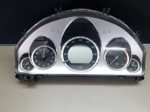 2010 Mercedes Benz C207 E Class / Instrument Cluster A2129005104