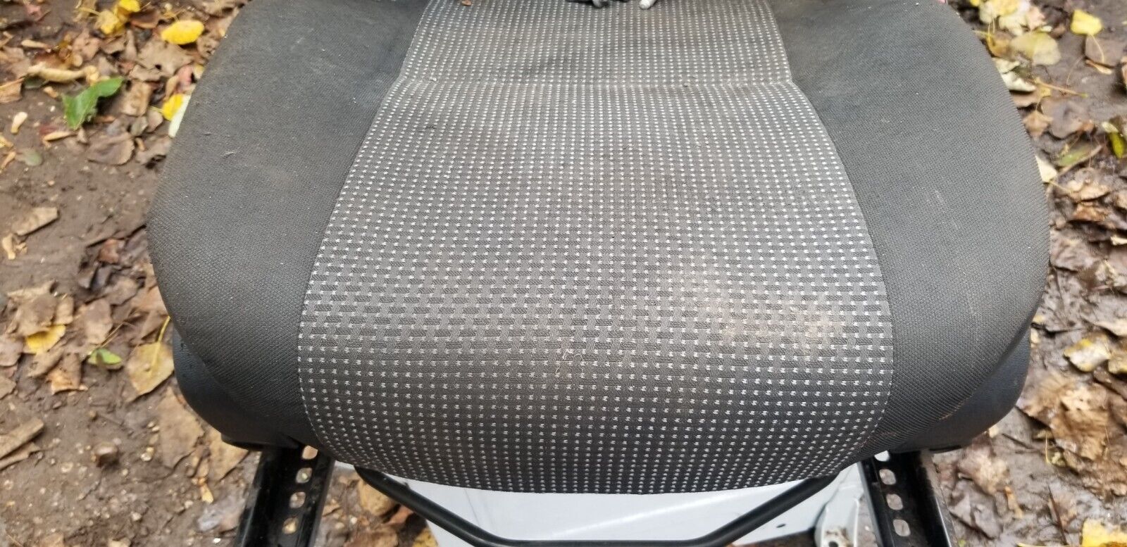 2012 Mercedes Benz Sprinter Seat Front Right Driver |O - Image 3