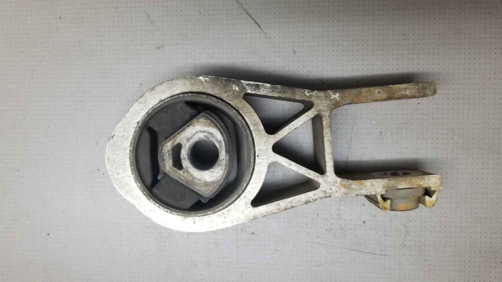 2018 REAR LOWER ENGINE MOUNT PEUGEOT BOXER 13800410800 - Image 3