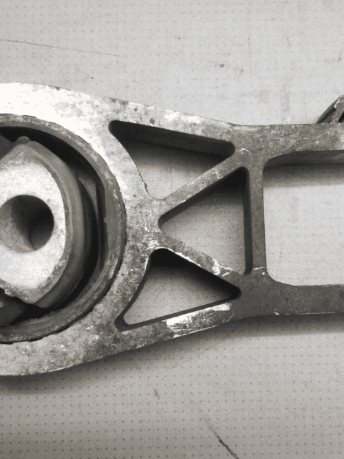 2018 REAR LOWER ENGINE MOUNT PEUGEOT BOXER 13800410800