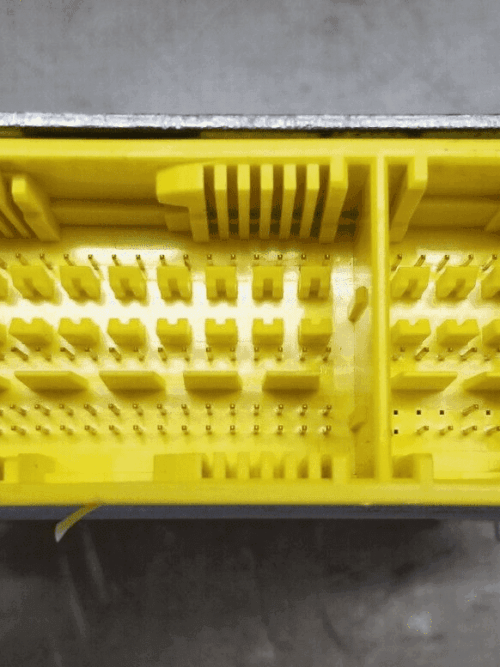 Side connector view Mercedes airbag ECU A2079011900