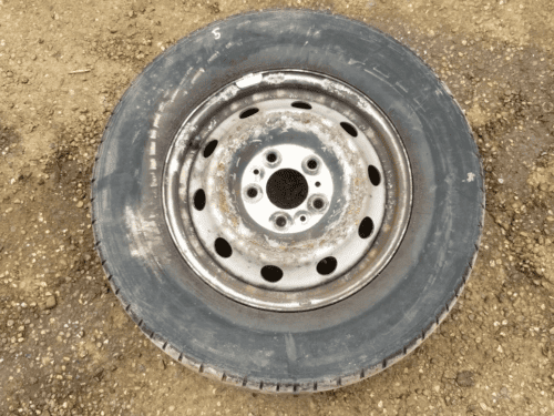 FIAT Ducato Peugeot Boxer steel wheel with tyre 215/70 R15 front view