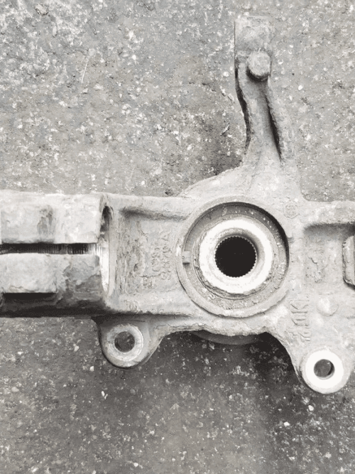 Ford Galaxy Mk3 2.0 2010 Front Right Driver Side Wheel Hub |O