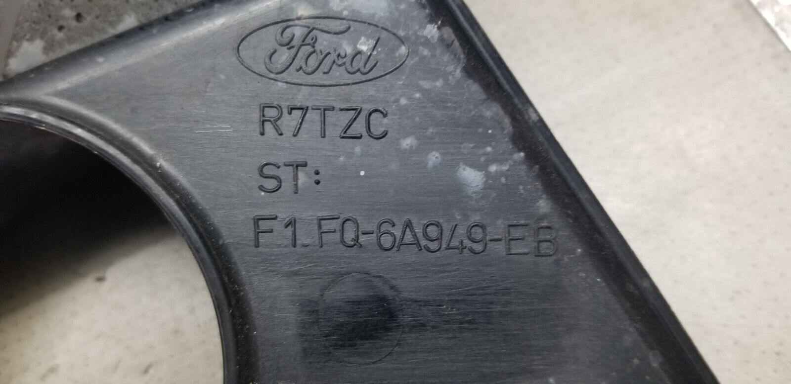 Ford Kuga Mk2 X Sport 2.0 Tdci Euro6 Engine Cover F1Fq-6A949-Eb 2016 - Image 4