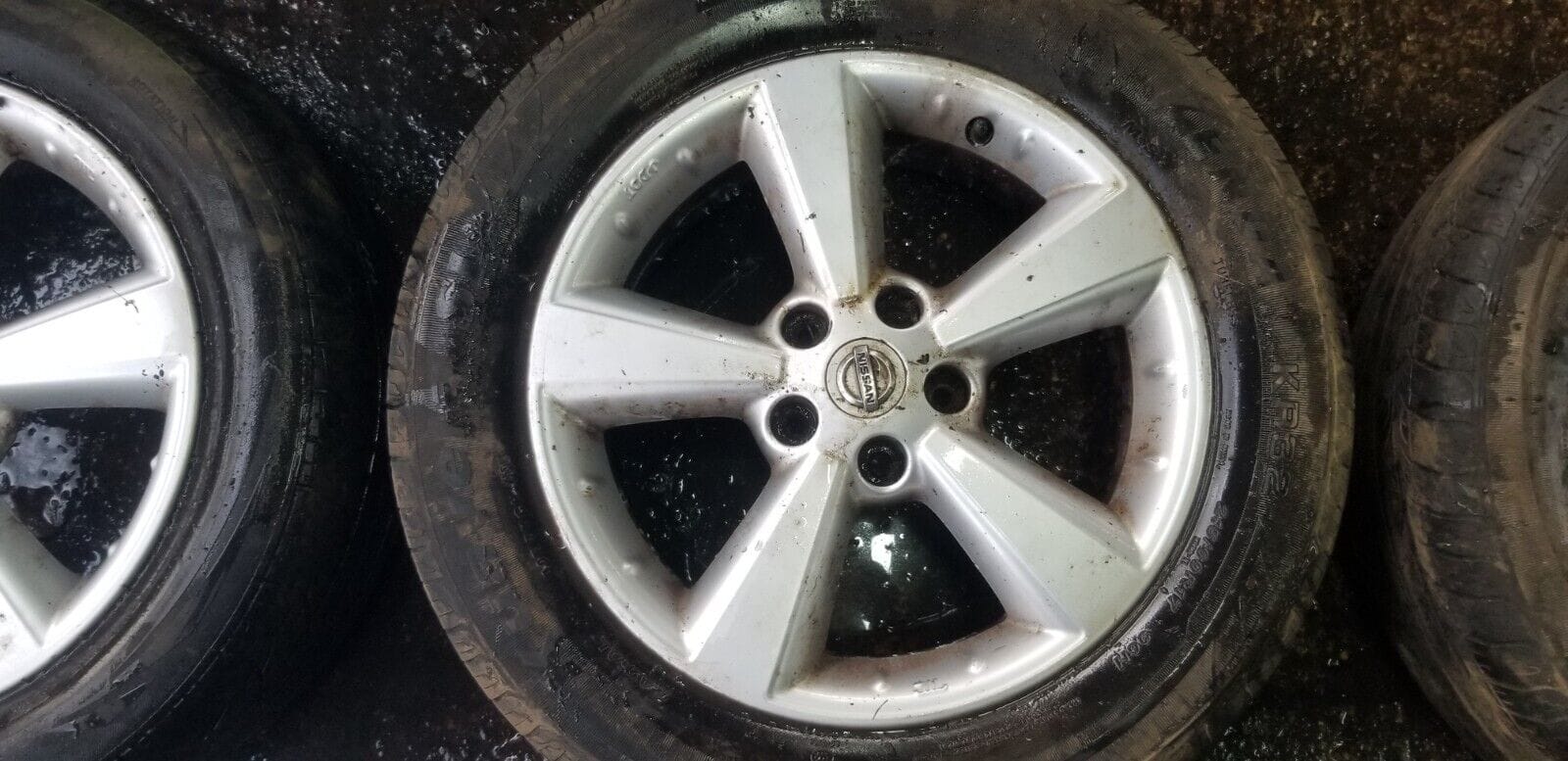 Genuine Nissan Qashqai J11 6.5×17" ET40 Alloy Wheels 40300EY17C and Tyres - Image 4