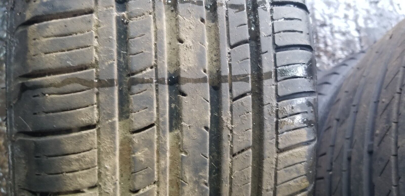 Genuine Nissan Qashqai J11 6.5×17" ET40 Alloy Wheels 40300EY17C and Tyres - Image 8