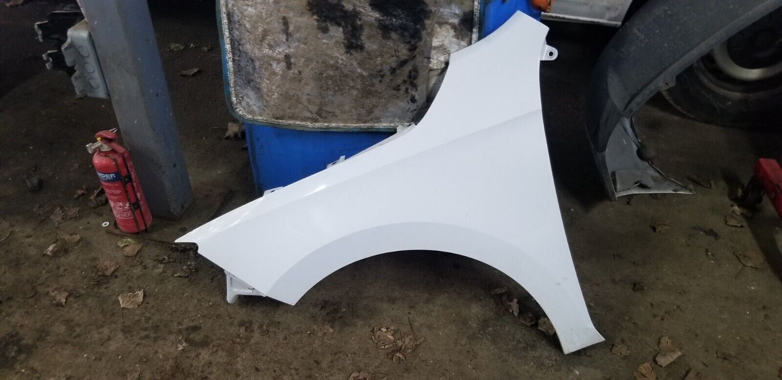 Genuine Skoda Rapid 2016 Front Wing In White N/S/F Left Passenger Side |O