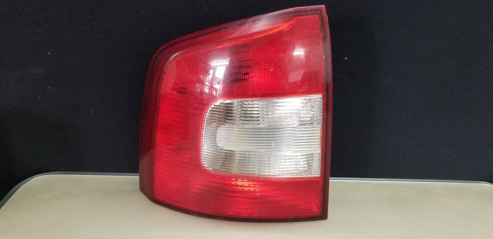 Genuine Skoda Octavia Rear Light 2009-2013 Estate Tailight Passenger Side - Image 6
