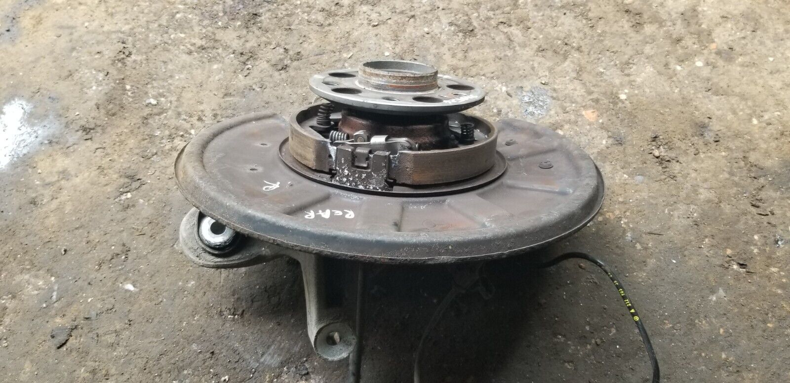 Mercedes Benz E-Class 2015 W212 Drivers Rear Right Hub Assembly |O - Image 6