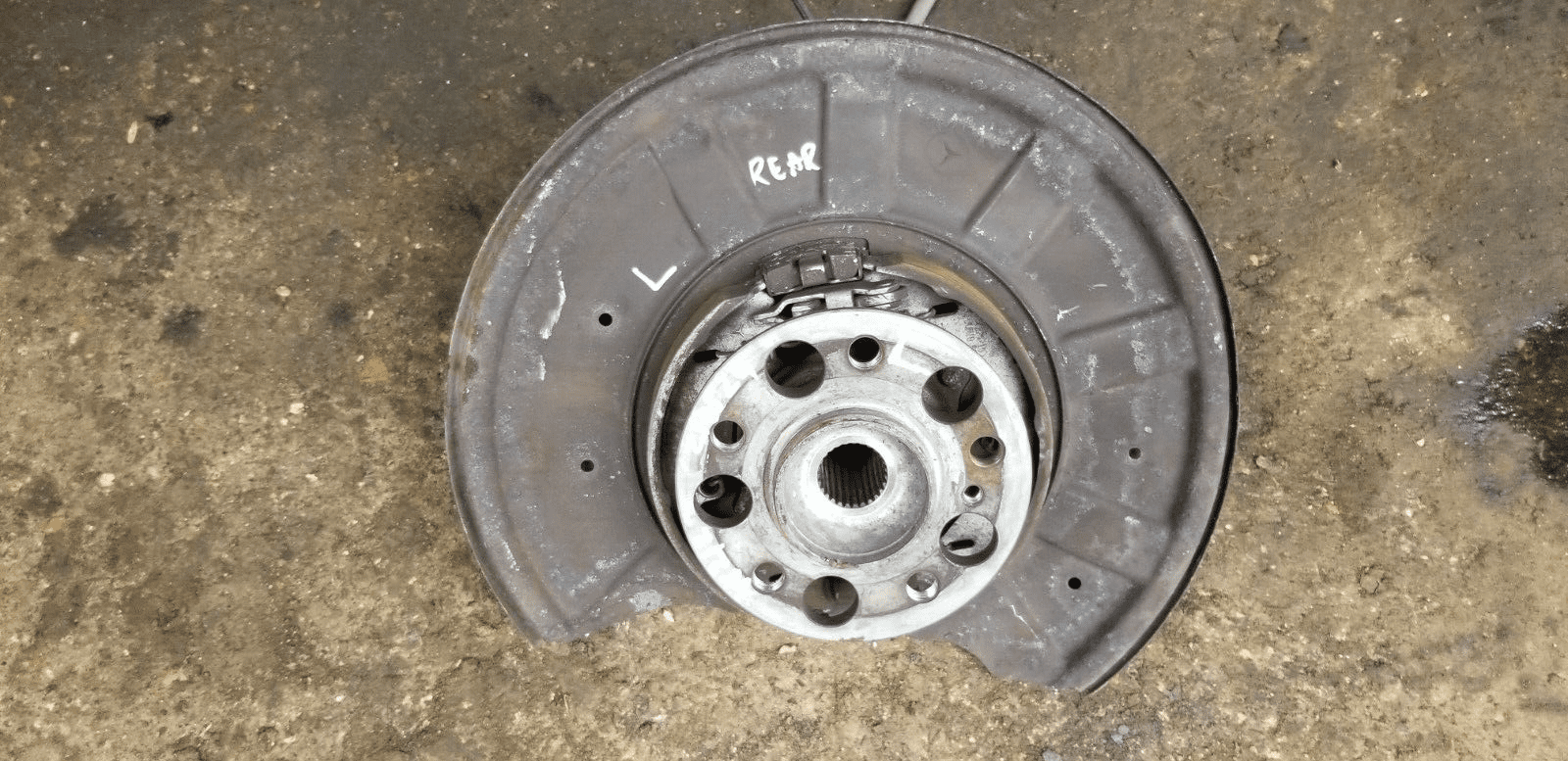 Mercedes Benz E-Class 2015 W212 Drivers Rear Right Hub Assembly |O