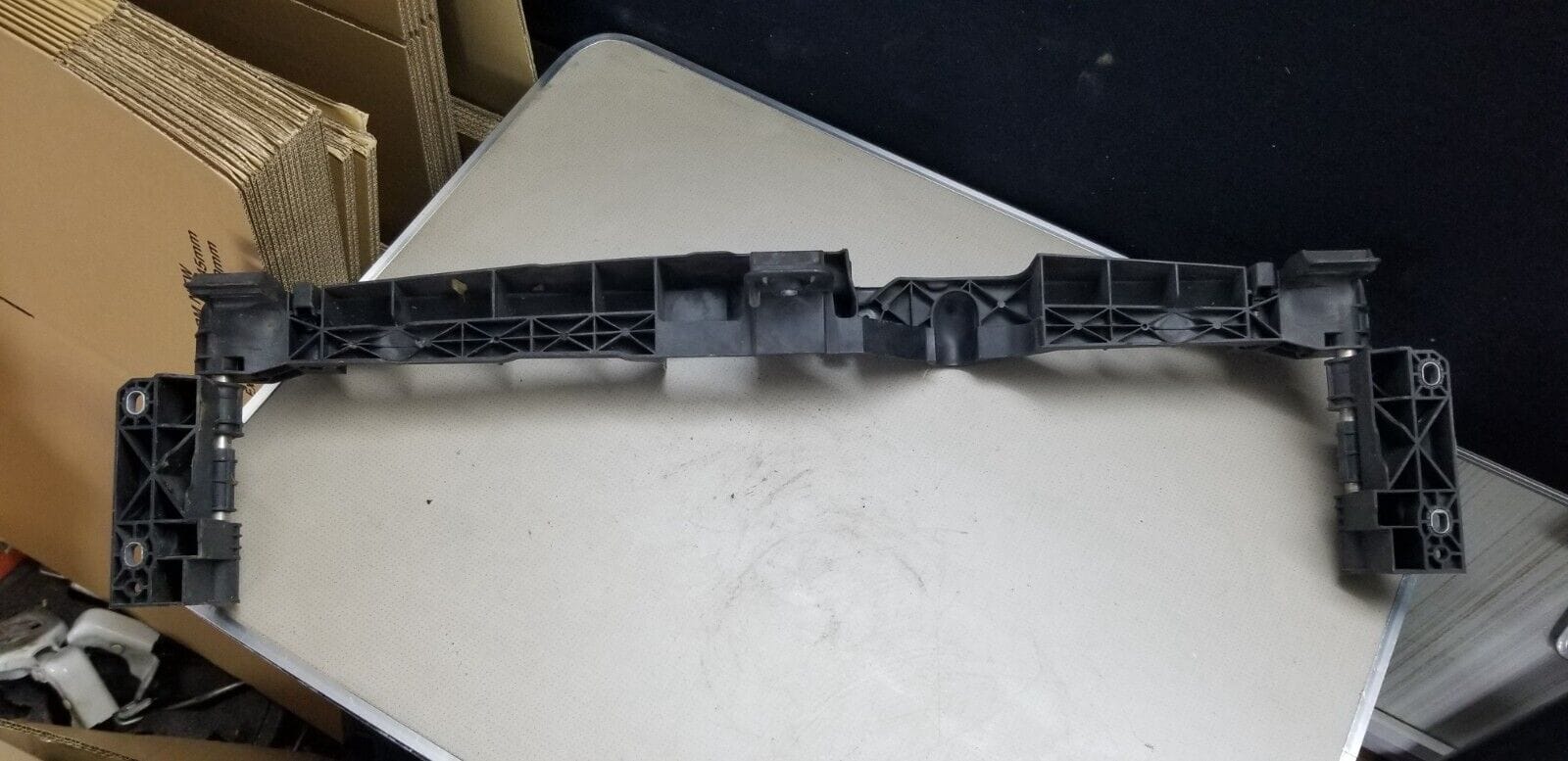 MERCEDES BENZ E-CLASS W212 2014 FRONT GRILL SUPPORT BEAM A2128801403 - Image 4