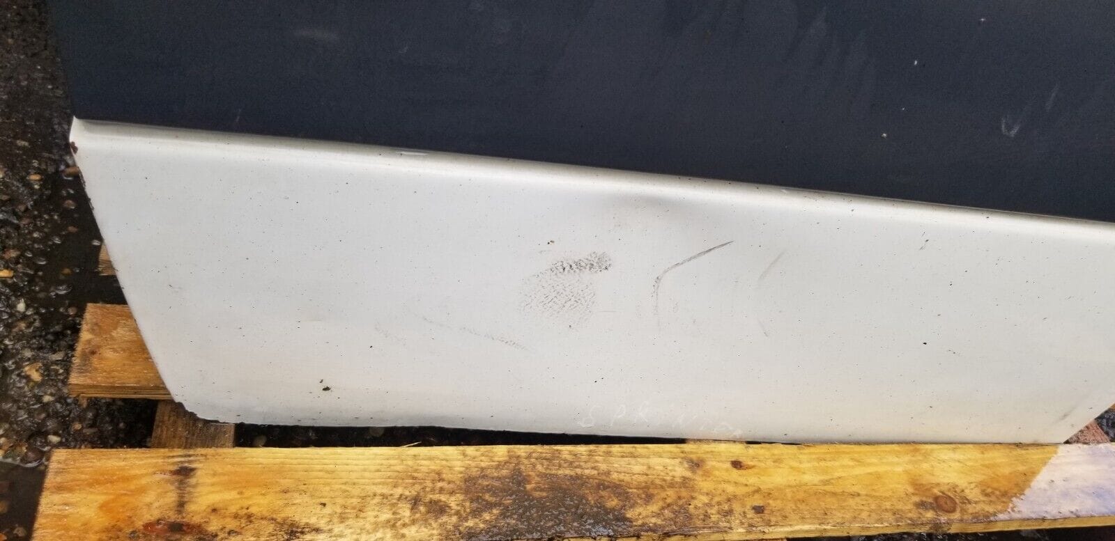 MERCEDES BENZ SPRINTER W906 VOLKSWAGEN CRAFTER DRIVER SIDE FRONT WHITE DOOR - Image 3