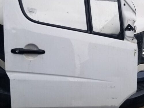 MERCEDES BENZ SPRINTER W906 VOLKSWAGEN CRAFTER DRIVER SIDE FRONT WHITE DOOR