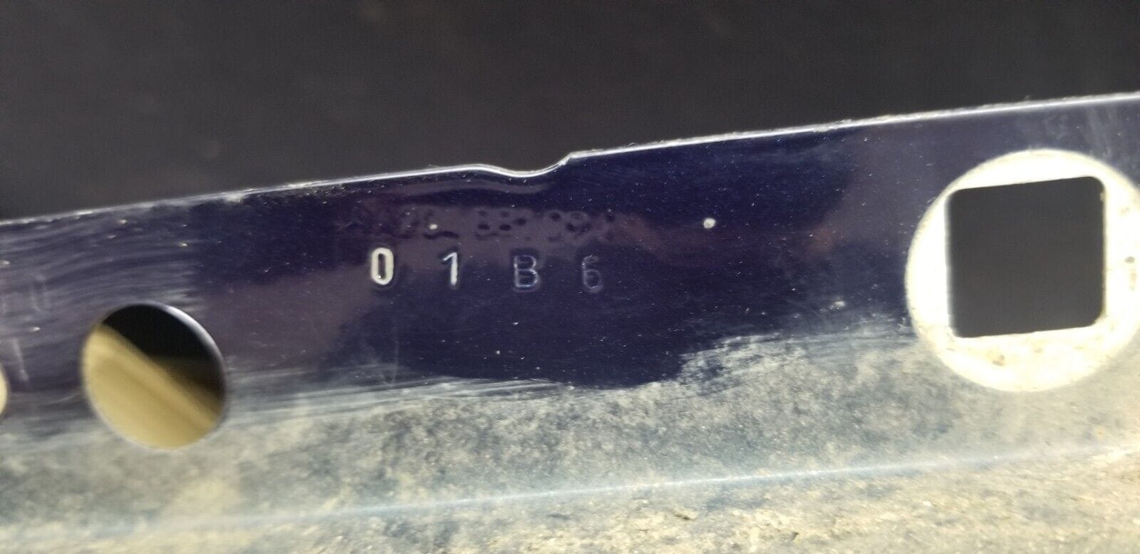 MERCEDES BENZ W204 C CLASS FRONT WING / FENDER LEFT SIDE A2048810901 - Image 11