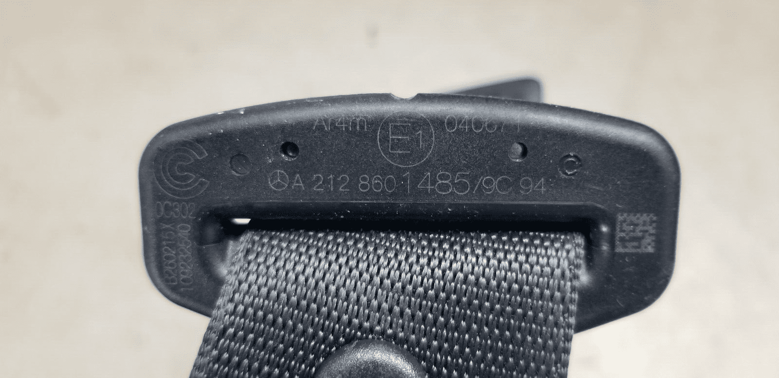 MERCEDES BENZ W212 E CLASS SALOON FACELIFT REAR SEAT BELT RIGHT SIDE A2128609685 - Image 6