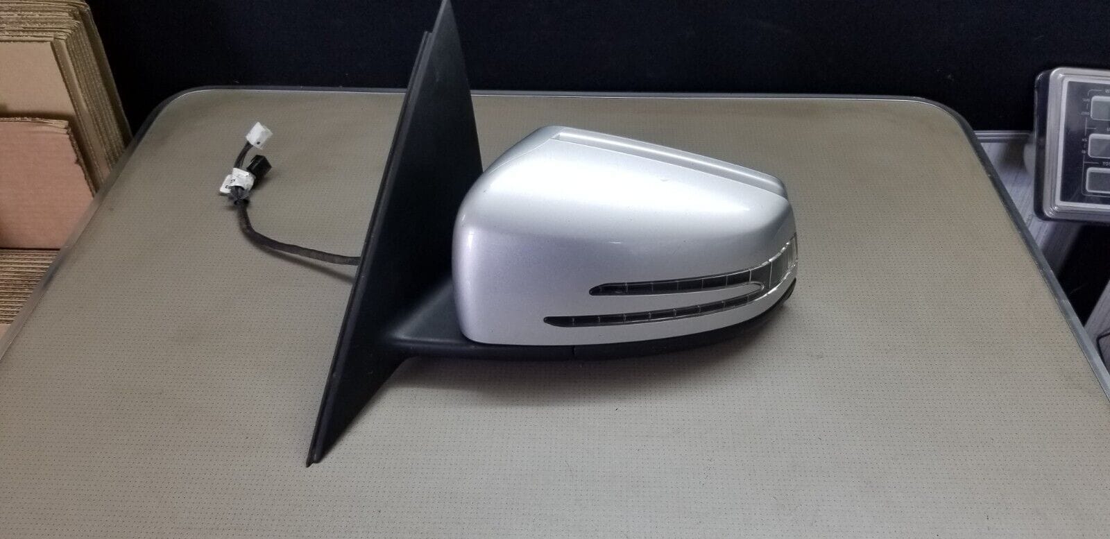 Rear view of Mercedes Benz C Class 2007–2014 Left Mirror