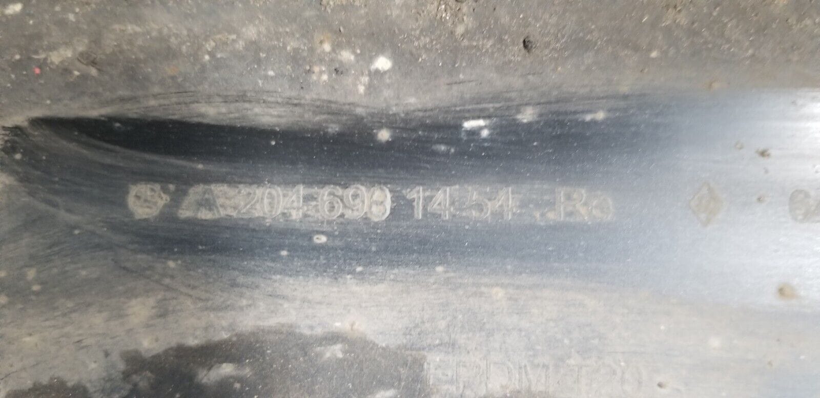 MERCEDES C CLASS SILL SIDE SKIRT RIGHT 197 BLACK A2046981454 W204 2009 - 2015 - Image 4