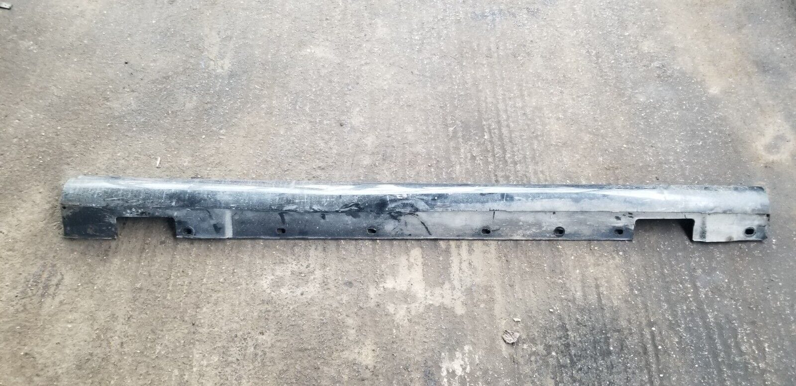 MERCEDES C CLASS SILL SIDE SKIRT RIGHT 197 BLACK A2046981454 W204 2009 - 2015