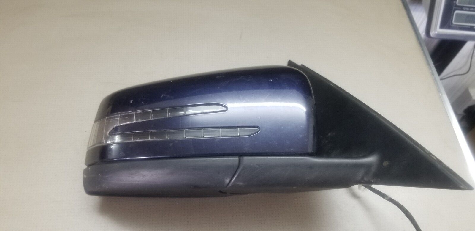 Mercedes Benz C Class W204 O/S Driver Right Wing Mirror P/N A2048103416 - Image 3