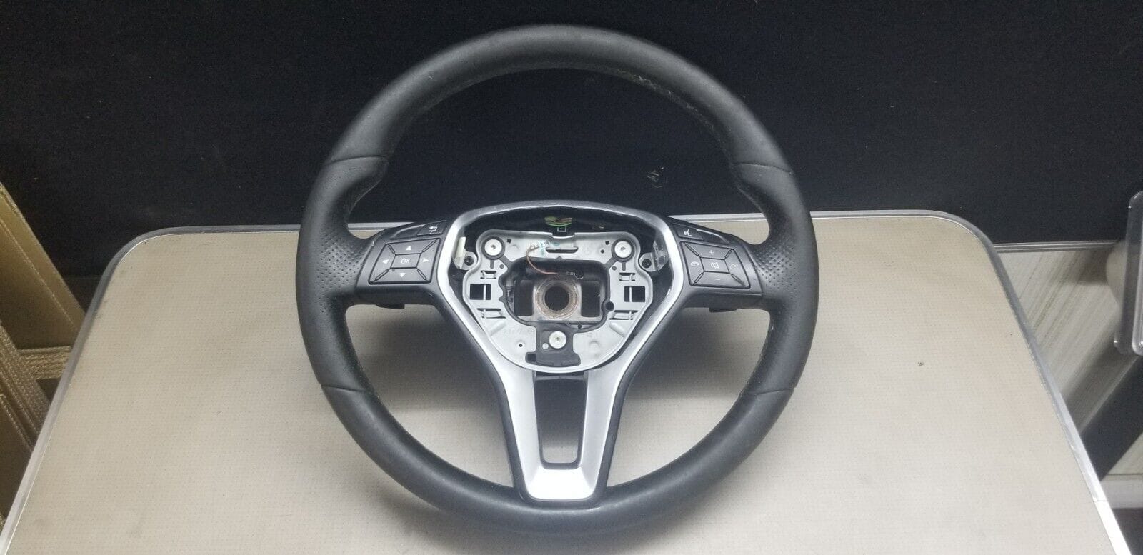 Mercedes Benz E Class Steering Wheel A21846006189E38 09-16 |O