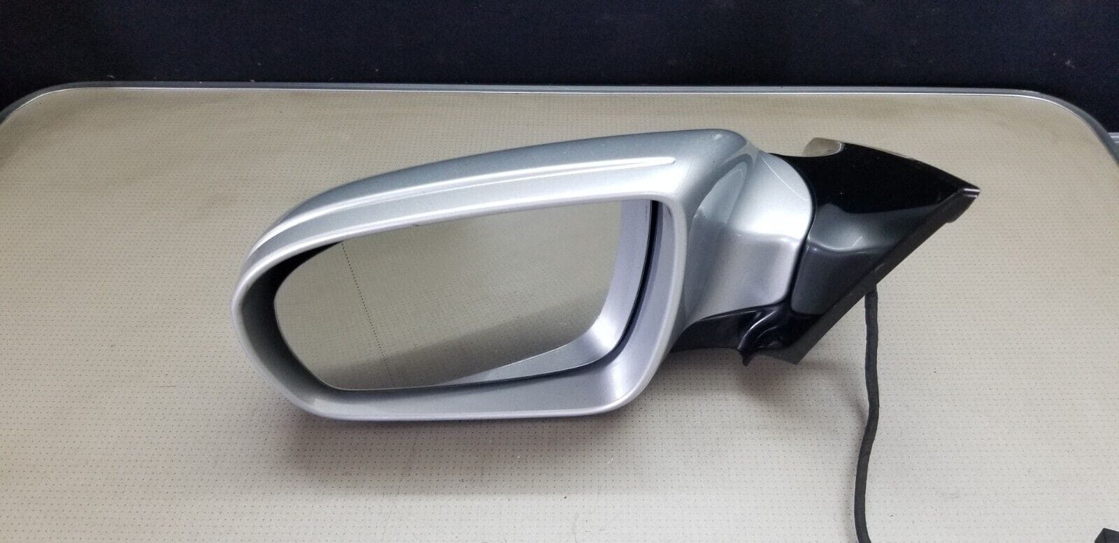Mercedes E-Class W207 wing mirror with turn indicator