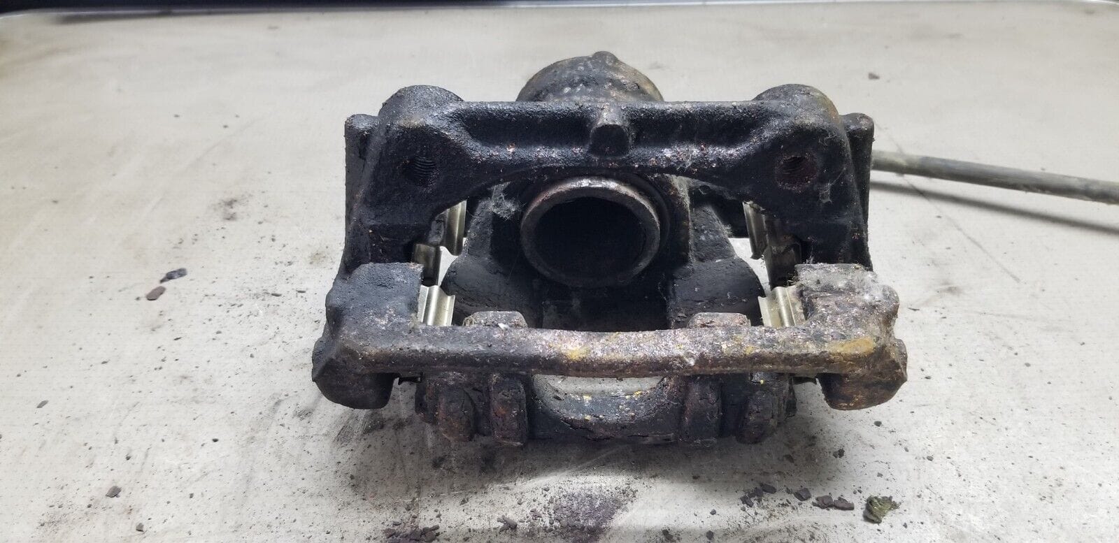 MERCEDES SPRINTER BRAKE CALIPER REAR RIGHT 2014 - Image 6