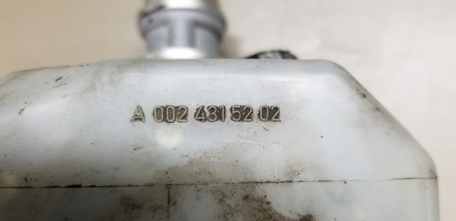 MERCEDES SPRINTER BRAKE MASTER CYLINDER A0024315202 W906 2.1L DSL 2014 - Image 4