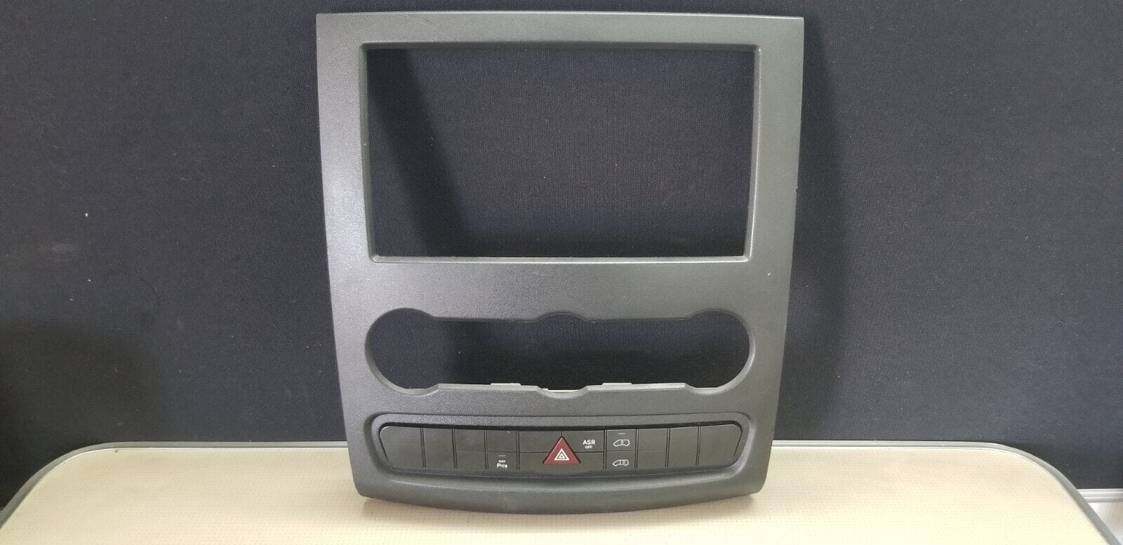 Mercedes Sprinter Heater Control Stereo Centre Surround Trim 07-18 A9066800017 |O