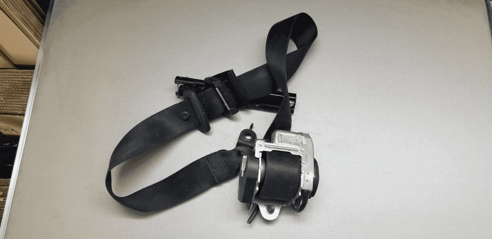 MERCEDES SPRINTER W906 2012 FRONT RIGHT O/S/F SEAT BELT A9068600285 - Image 4