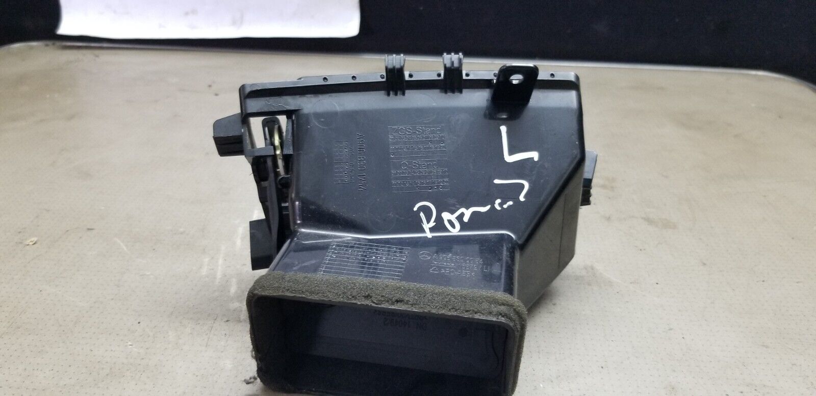 Mercedes Benz Sprinter W906 Passengers Side Left Centre Dash Air Vent Ns 2007 - 2018 - Image 4