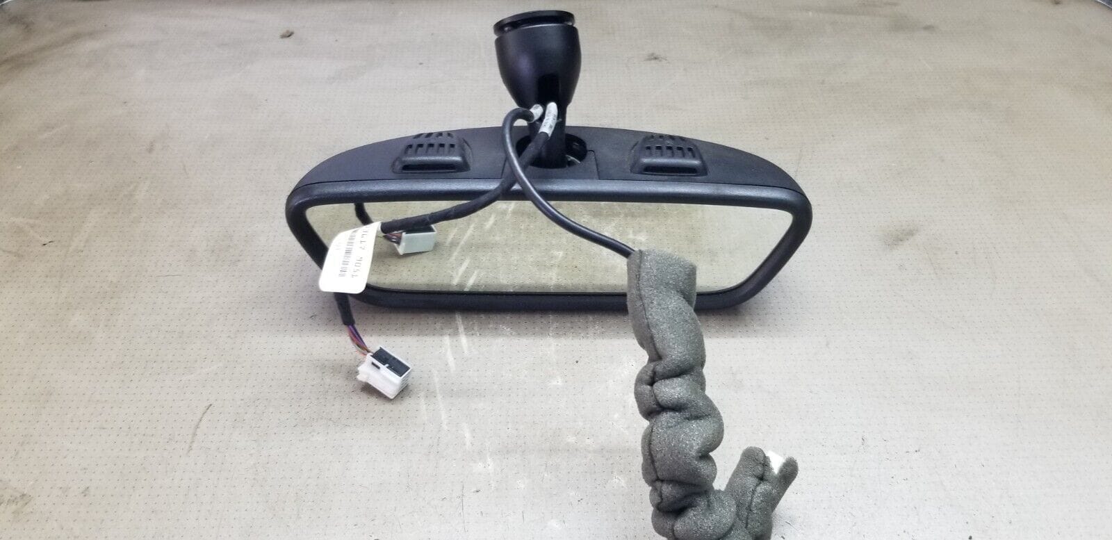 MERCEDES W207 E CLASS REAR VIEW MIRROR WITH LIGHT A2078103617