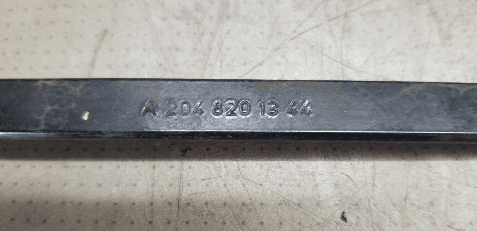 Mercedes C Class Wiper Arm Right Side A2048201344 2010 W204 Sports OSF Wiper Arm - Image 4