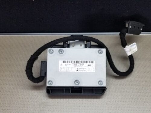 Mercedes W212 Media Interface Control Unit Module Multimedia A2219005903
