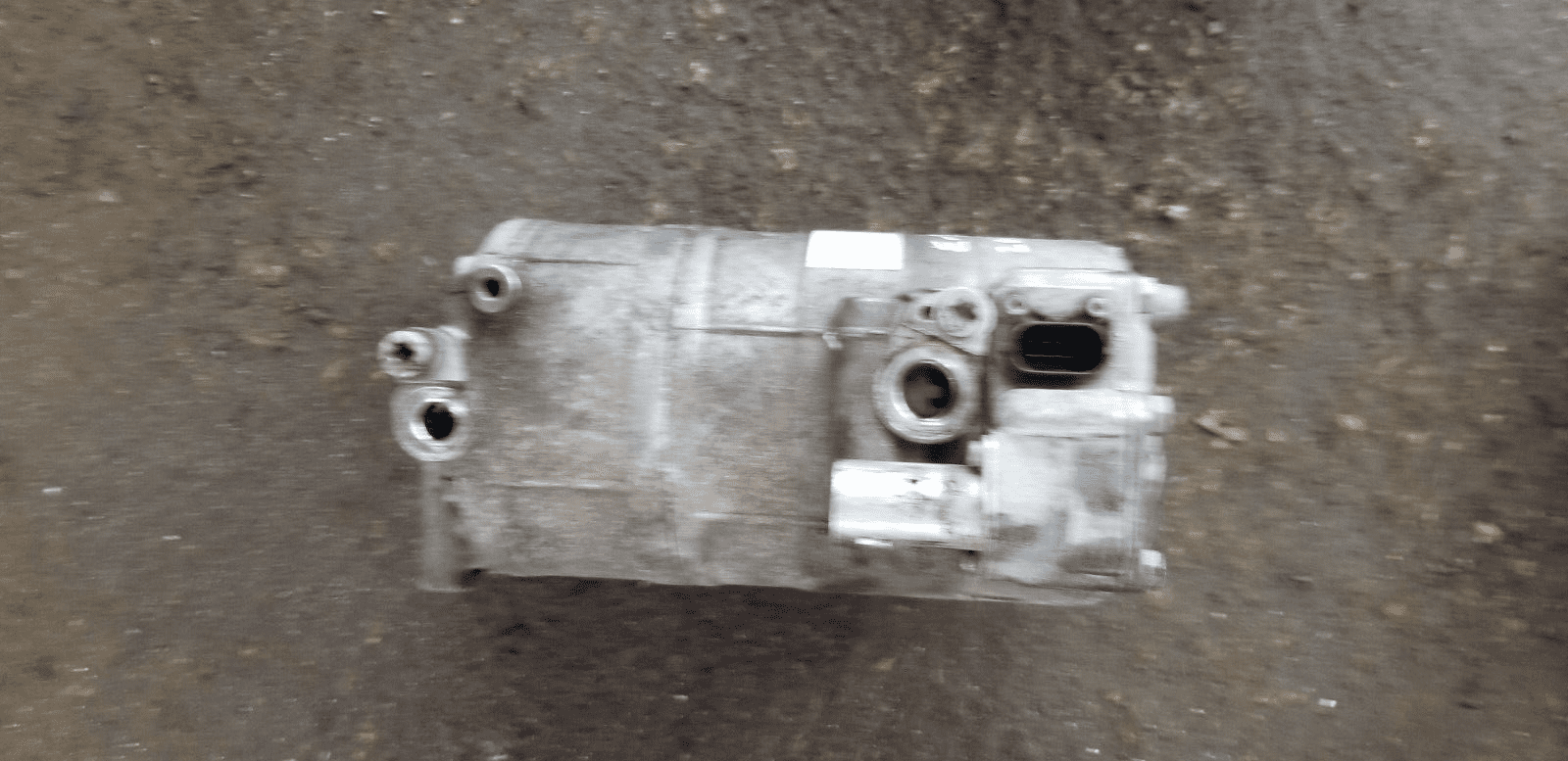 Mercedes-benz E300 Amg Hybrid W212 2013 2143 Air Con Compressoer Pump A0038301660 - Image 6